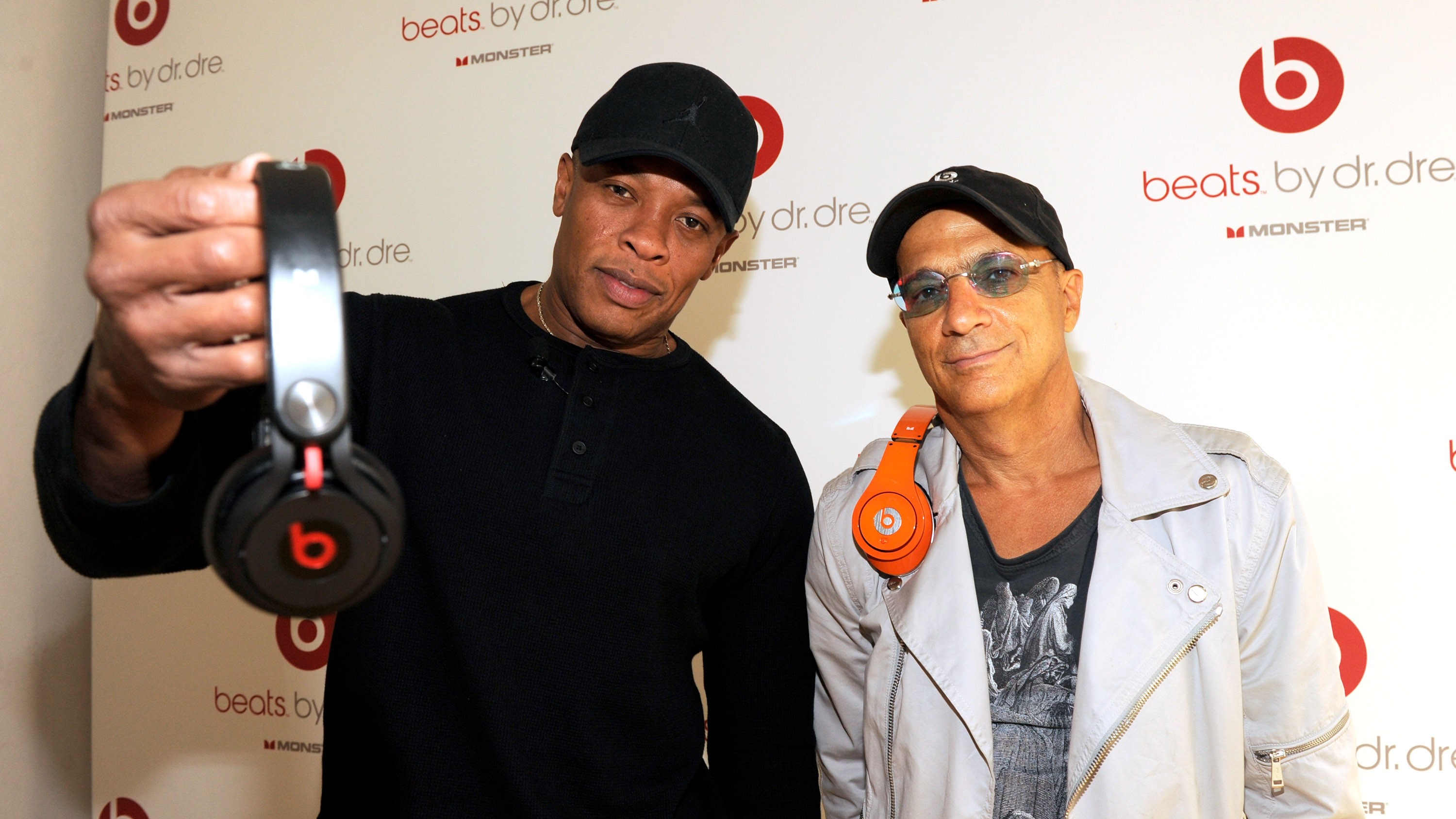 beats deal with apple